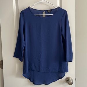Blue top like new
